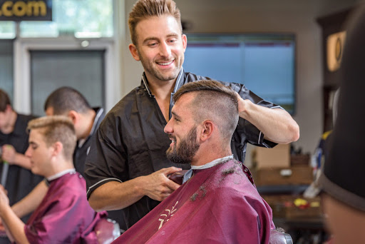 Hair salon Vs. Barber shop – What’s the difference?