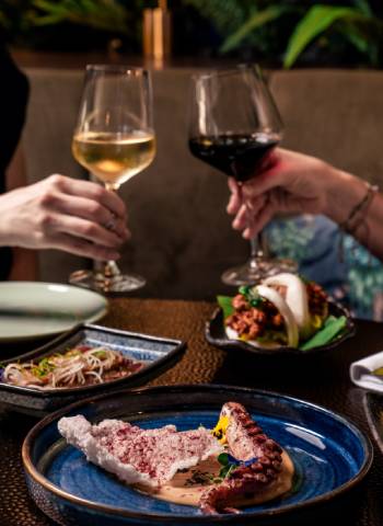 How Restaurants in Marina Offer the Ultimate Waterfront Experience